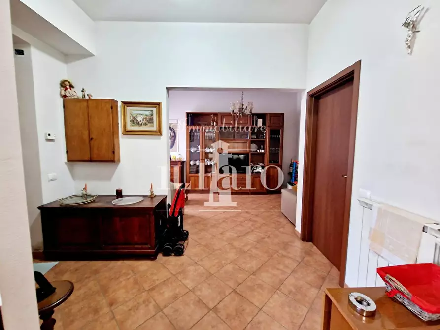 Immagine 26 di Porzione di casa in vendita  a Campi Bisenzio