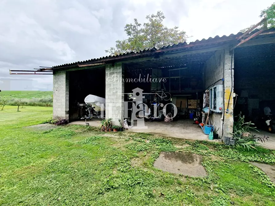Immagine 10 di Porzione di casa in vendita  a Campi Bisenzio