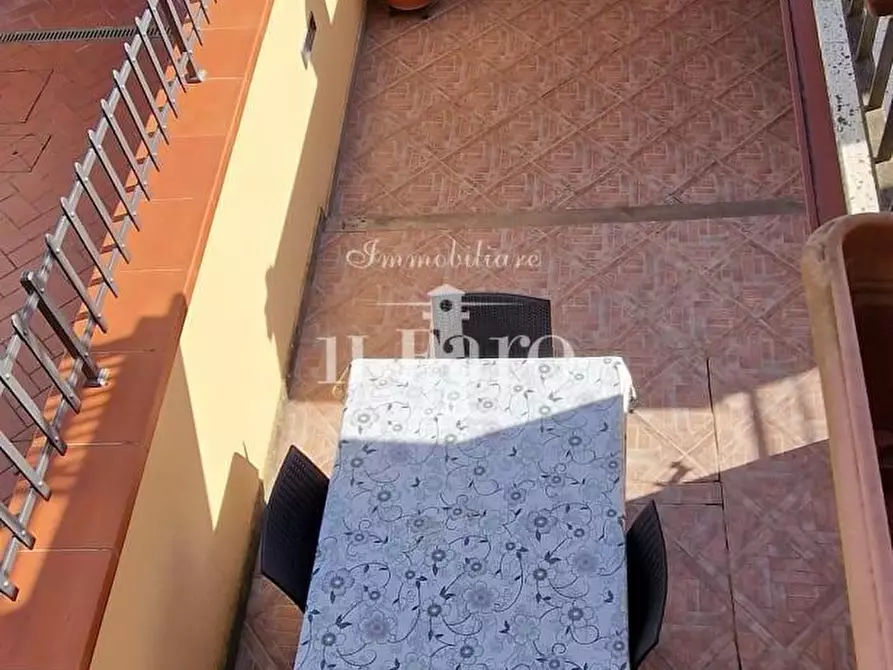 Immagine 44 di Terratetto in vendita  a Campi Bisenzio