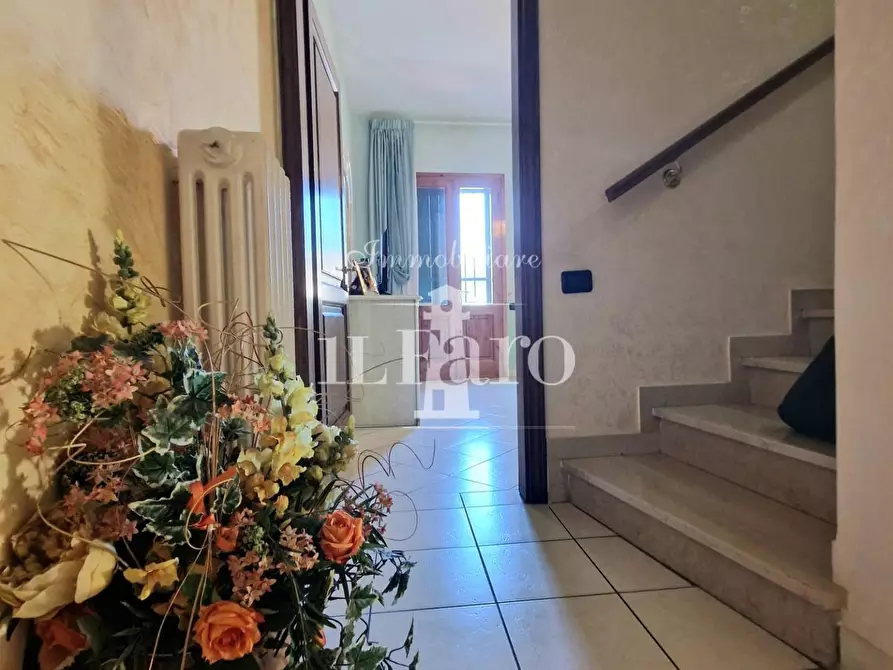 Immagine 11 di Terratetto in vendita  a Campi Bisenzio