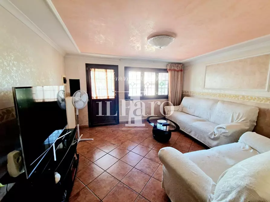 Immagine 9 di Terratetto in vendita  a Campi Bisenzio