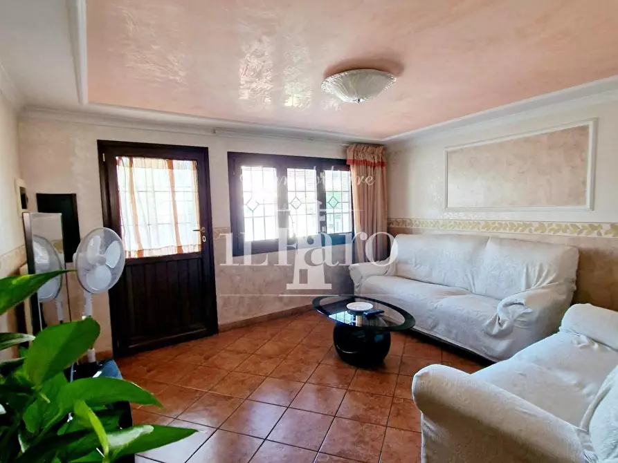 Immagine 8 di Terratetto in vendita  a Campi Bisenzio