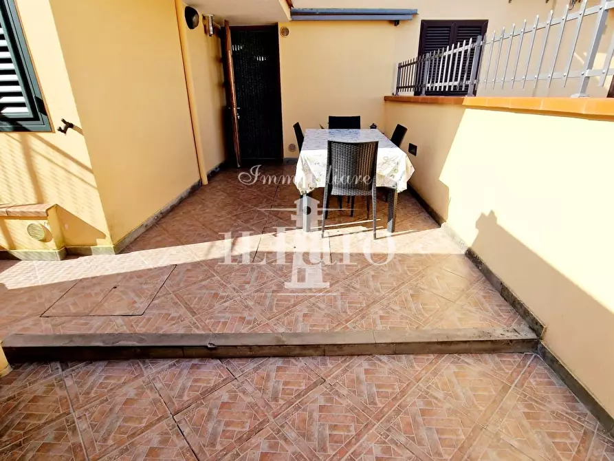 Immagine 45 di Terratetto in vendita  a Campi Bisenzio