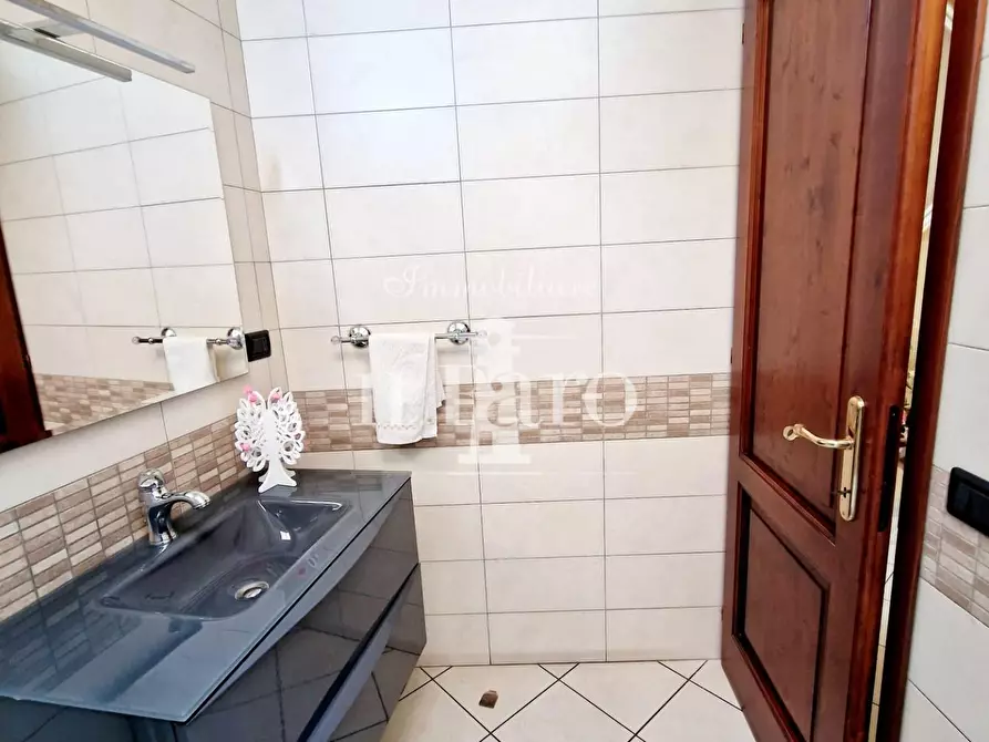 Immagine 41 di Terratetto in vendita  a Campi Bisenzio