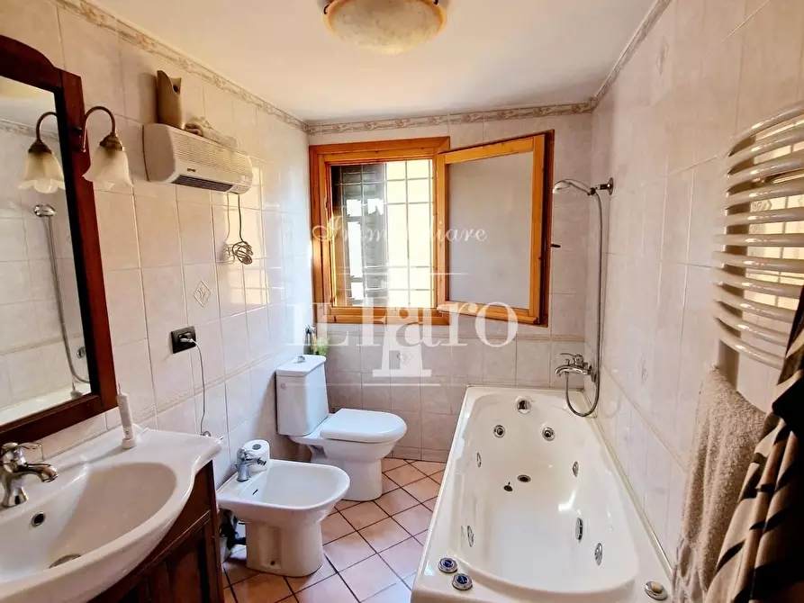 Immagine 38 di Terratetto in vendita  a Campi Bisenzio