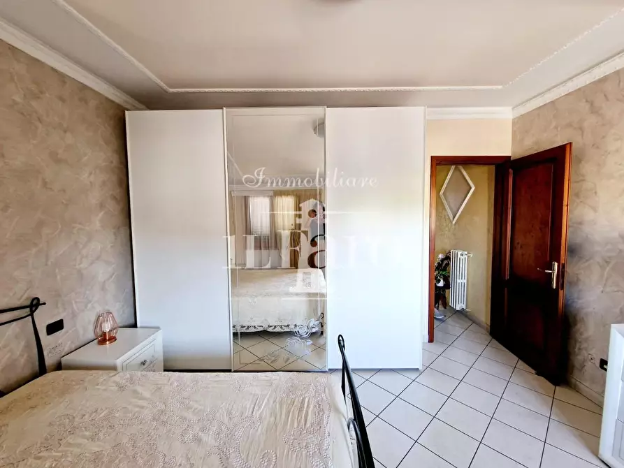 Immagine 25 di Terratetto in vendita  a Campi Bisenzio