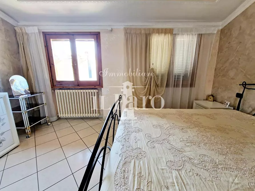 Immagine 24 di Terratetto in vendita  a Campi Bisenzio