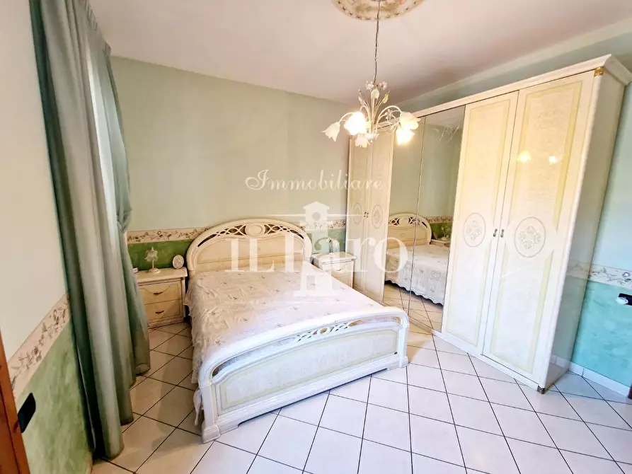 Immagine 17 di Terratetto in vendita  a Campi Bisenzio