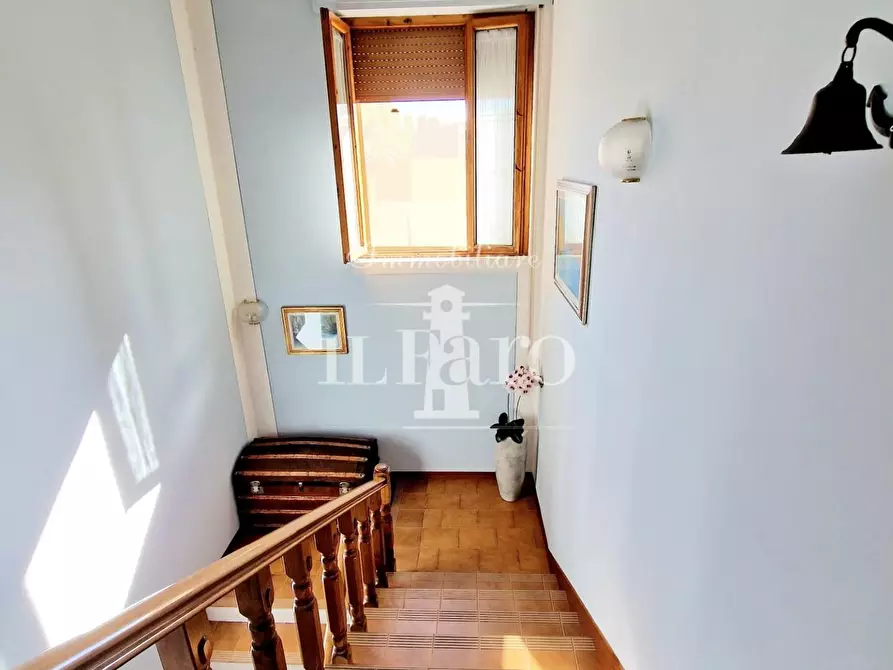 Immagine 51 di Porzione di casa in vendita  a Signa