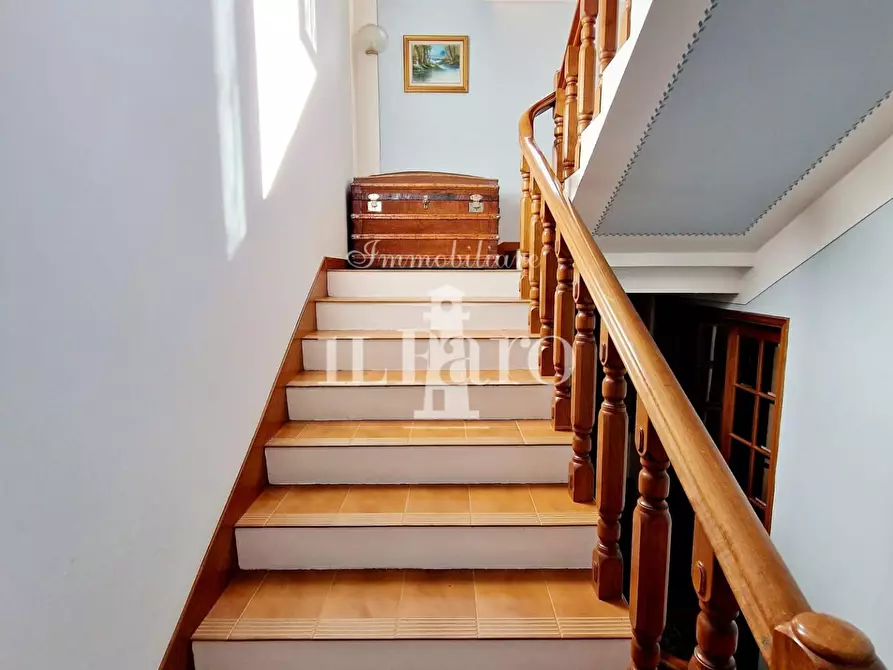 Immagine 36 di Porzione di casa in vendita  a Signa