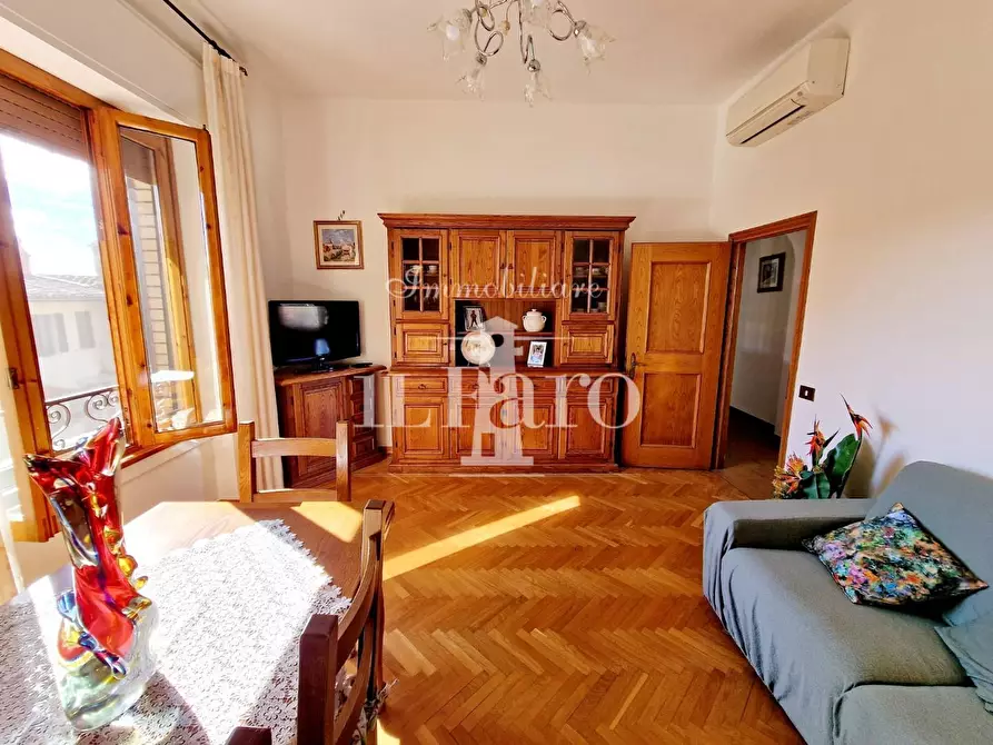 Immagine 44 di Porzione di casa in vendita  a Signa