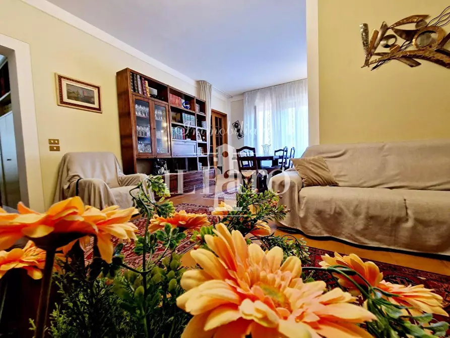 Immagine 17 di Porzione di casa in vendita  a Signa