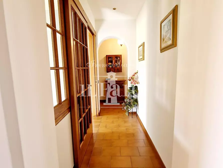 Immagine 37 di Porzione di casa in vendita  a Signa