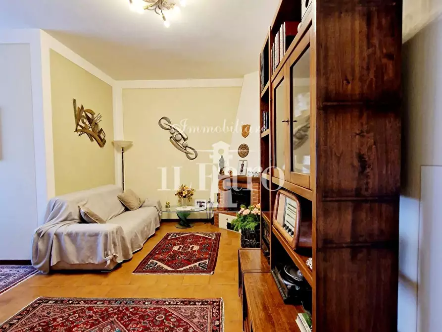 Immagine 19 di Porzione di casa in vendita  a Signa