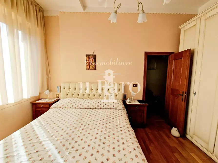 Immagine 31 di Porzione di casa in vendita  a Signa