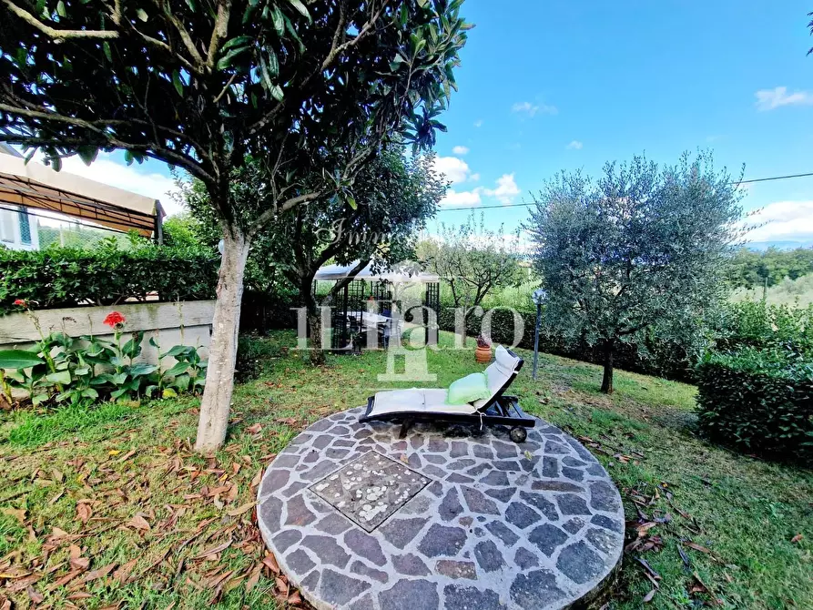 Immagine 6 di Porzione di casa in vendita  a Signa