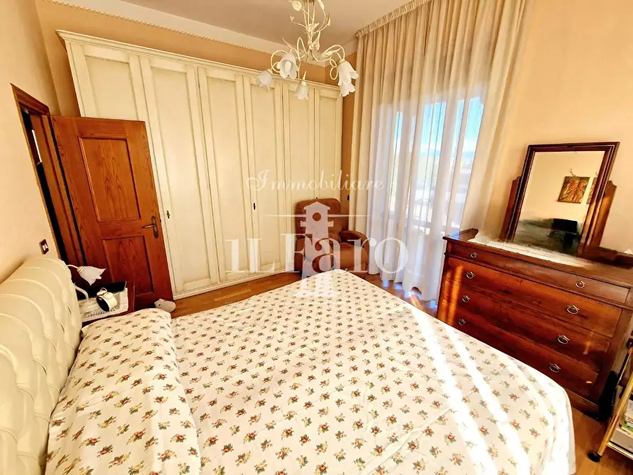 Immagine 28 di Porzione di casa in vendita  a Signa