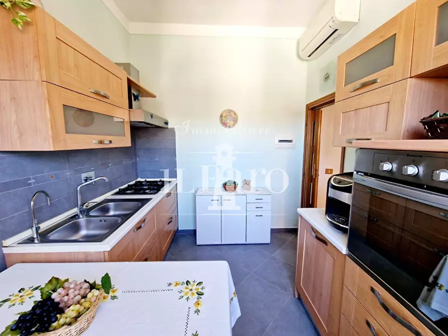 Immagine 40 di Porzione di casa in vendita  a Signa