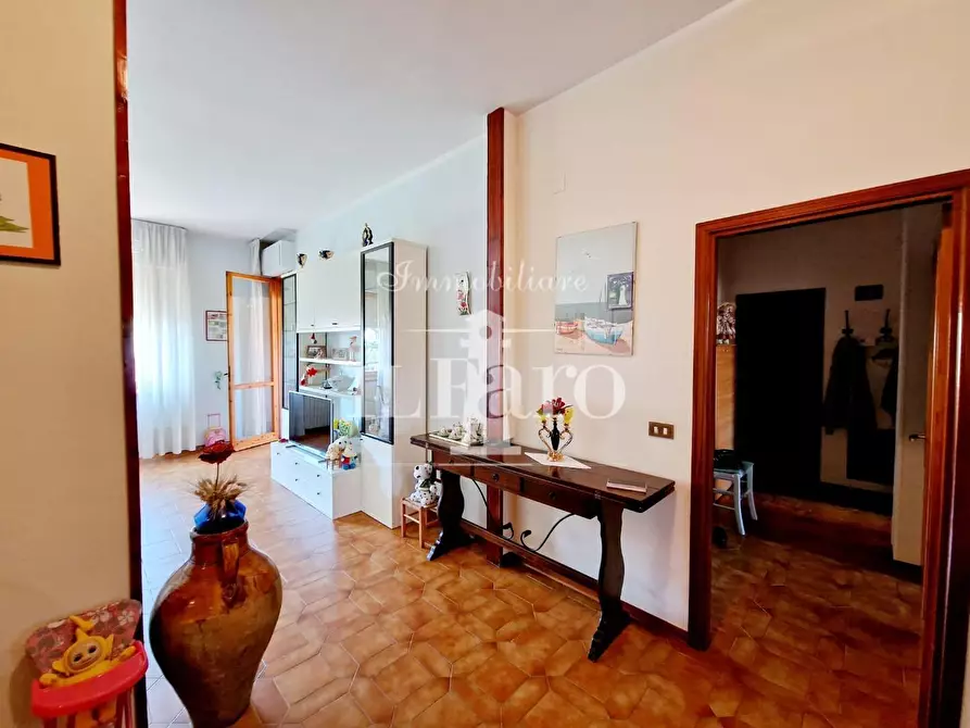 Immagine 4 di Appartamento in vendita  a Campi Bisenzio