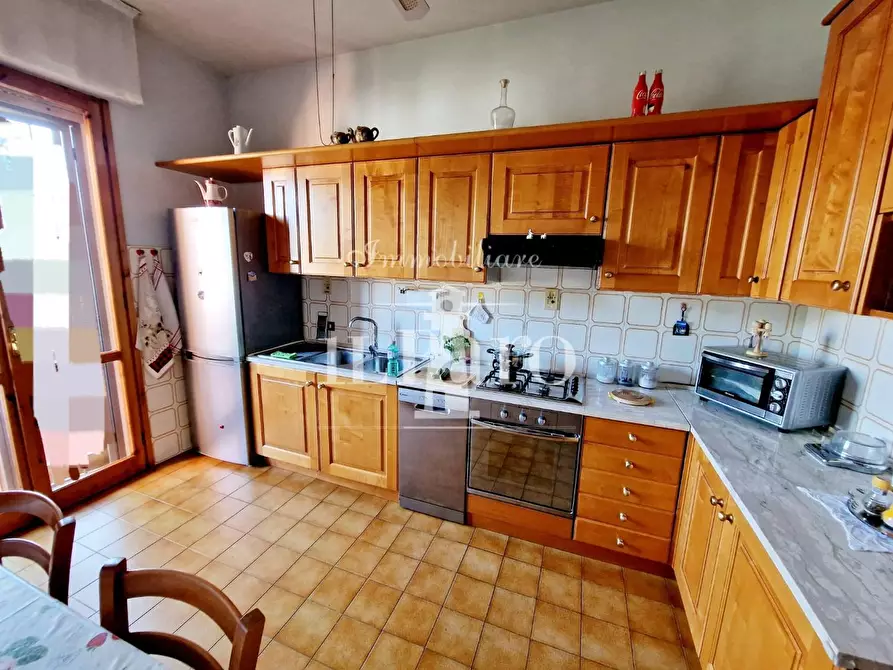 Immagine 8 di Appartamento in vendita  a Campi Bisenzio