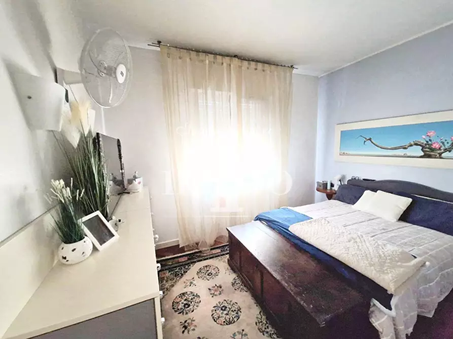 Immagine 15 di Appartamento in vendita  a Campi Bisenzio