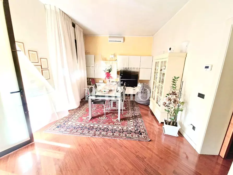 Immagine 3 di Appartamento in vendita  a Campi Bisenzio