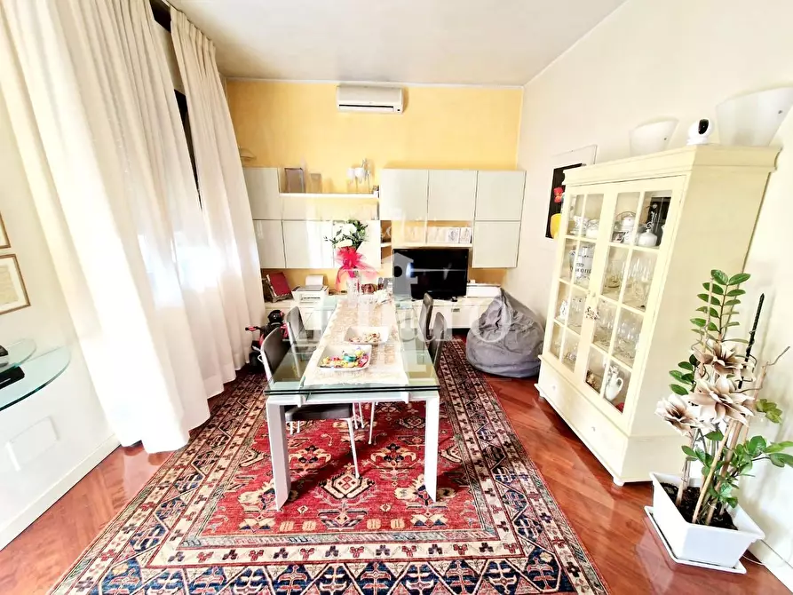 Immagine 4 di Appartamento in vendita  a Campi Bisenzio