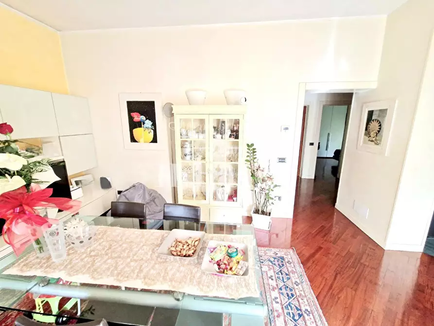 Immagine 5 di Appartamento in vendita  a Campi Bisenzio