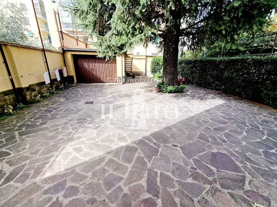 Immagine 11 di Villetta a schiera in vendita  a Sesto Fiorentino