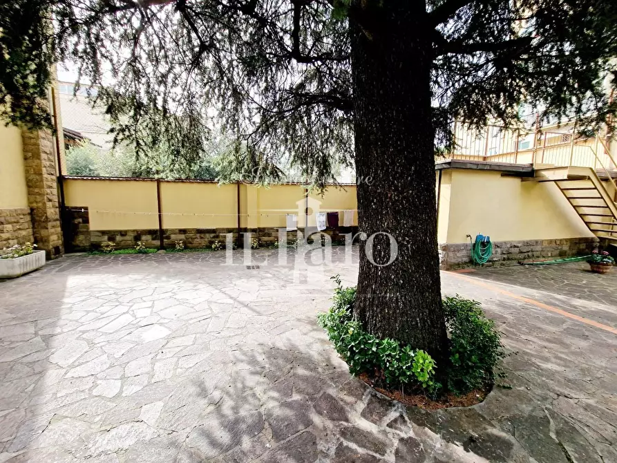 Immagine 12 di Villetta a schiera in vendita  a Sesto Fiorentino