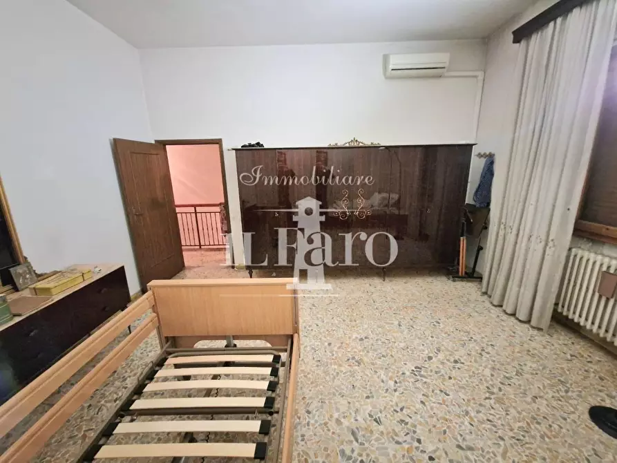 Immagine 18 di Terratetto in vendita  a Campi Bisenzio