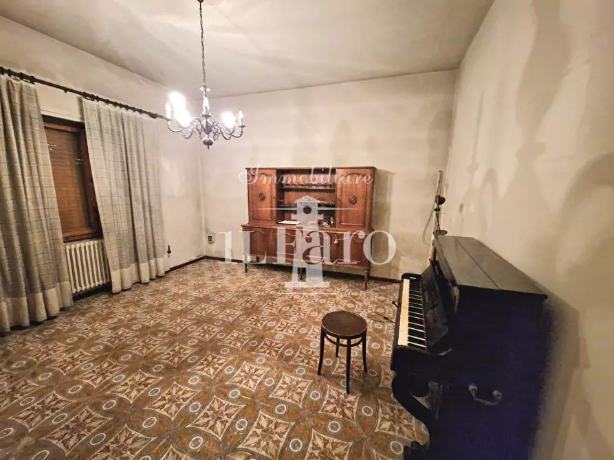 Immagine 12 di Terratetto in vendita  a Campi Bisenzio