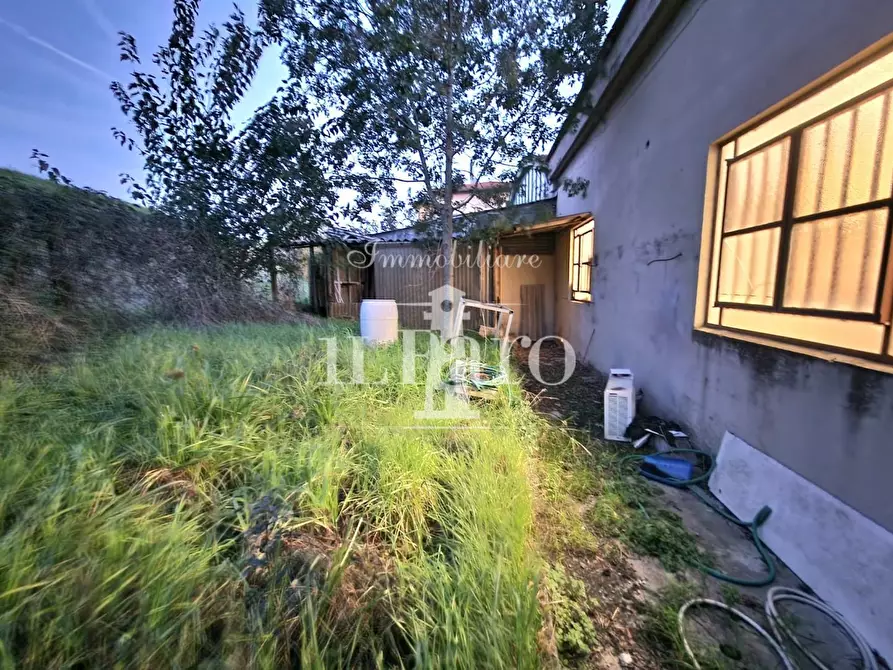 Immagine 29 di Terratetto in vendita  a Campi Bisenzio