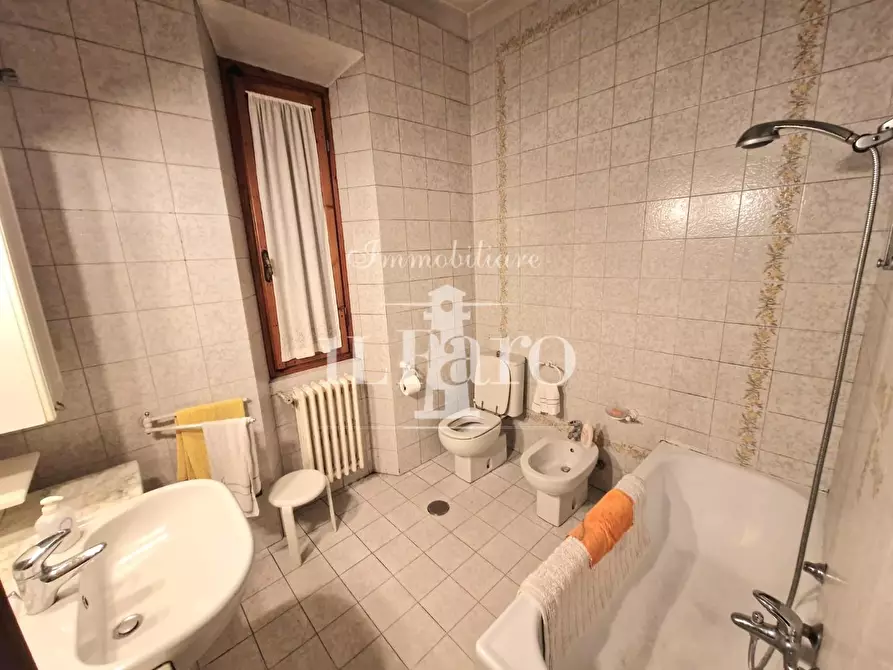 Immagine 21 di Terratetto in vendita  a Campi Bisenzio