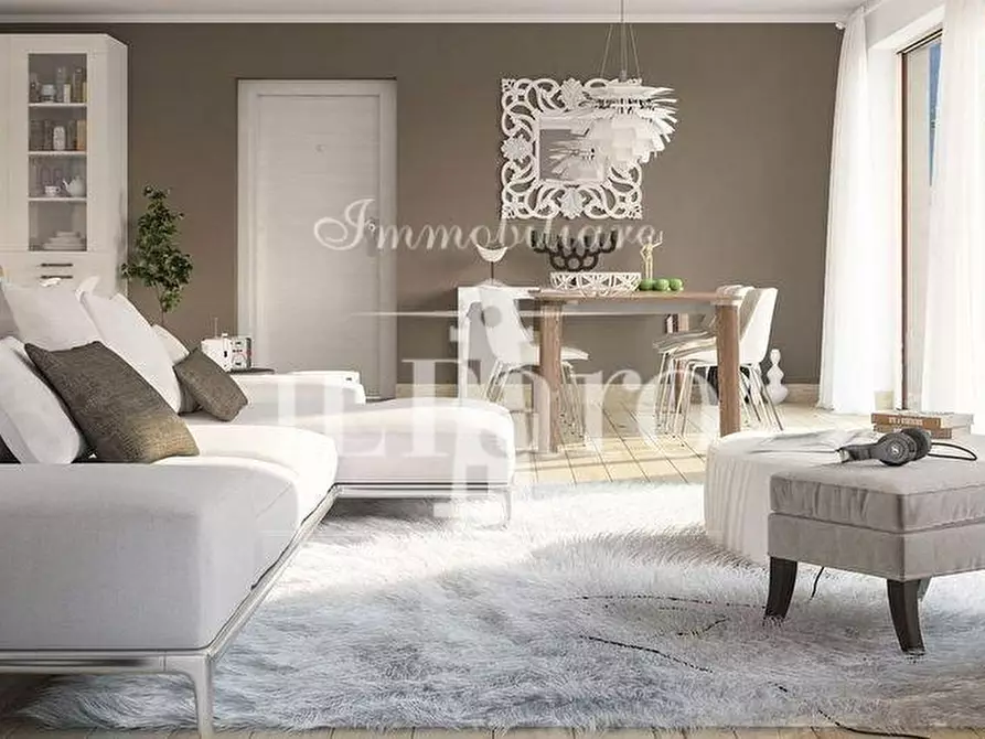 Immagine 3 di Appartamento in vendita  a Campi Bisenzio