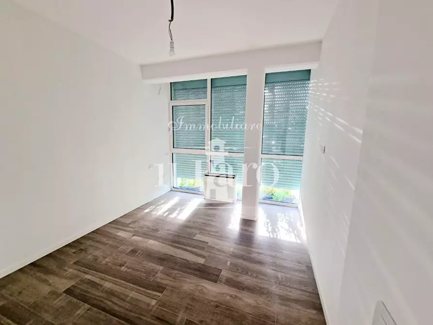 Immagine 15 di Appartamento in vendita  a Campi Bisenzio