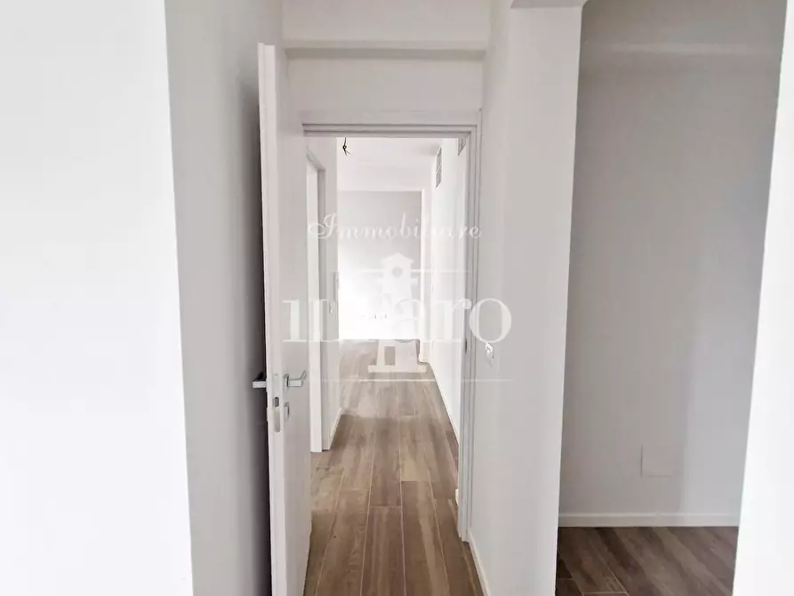 Immagine 7 di Appartamento in vendita  a Campi Bisenzio