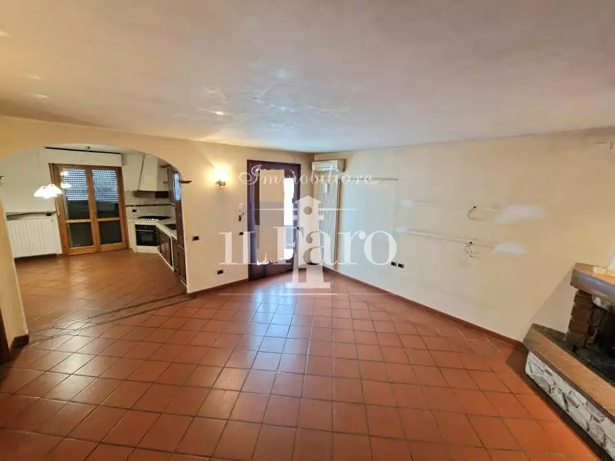 Immagine 11 di Appartamento in vendita  a Signa