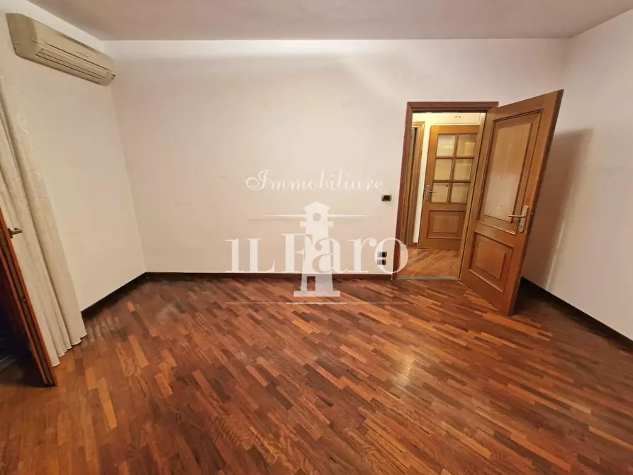 Immagine 23 di Appartamento in vendita  a Signa