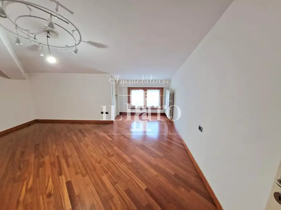 Immagine 37 di Appartamento in vendita  a Signa