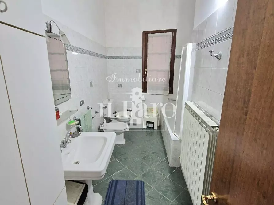 Immagine 17 di Terratetto in vendita  a Campi Bisenzio