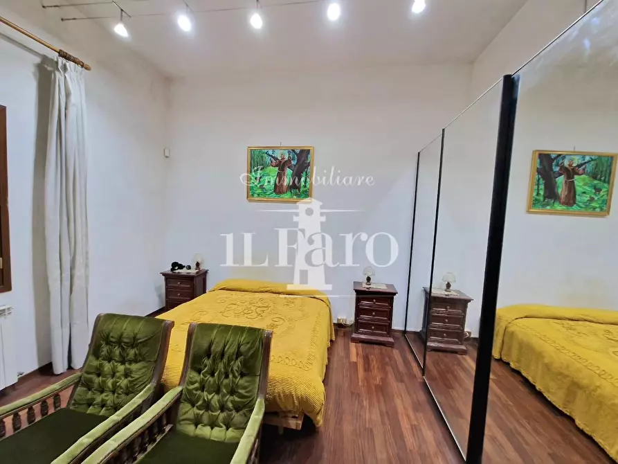 Immagine 24 di Terratetto in vendita  a Campi Bisenzio