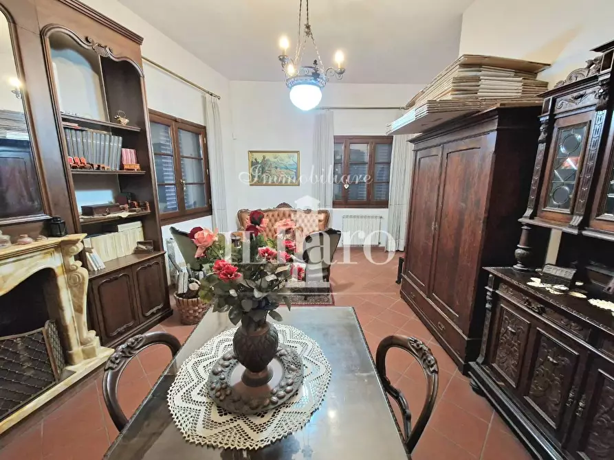 Immagine 10 di Terratetto in vendita  a Campi Bisenzio