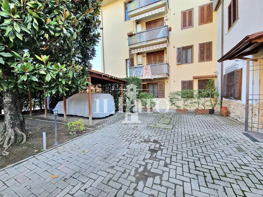 Immagine 4 di Terratetto in vendita  a Campi Bisenzio