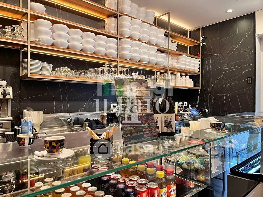 Immagine 2 di Bar / Ristorante in vendita  a Campi Bisenzio