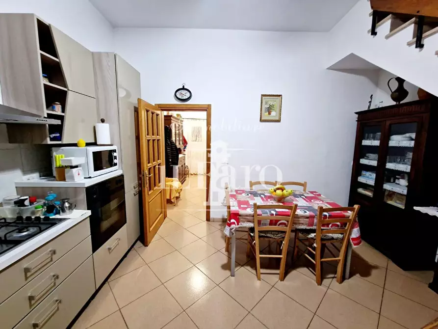 Immagine 8 di Terratetto in vendita  a Campi Bisenzio