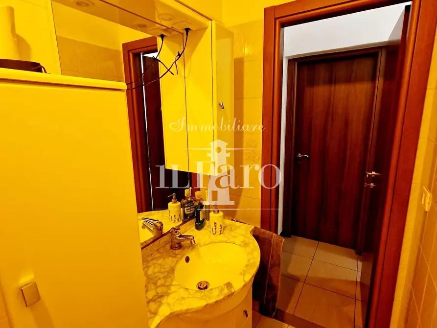 Immagine 29 di Terratetto in vendita  a Campi Bisenzio