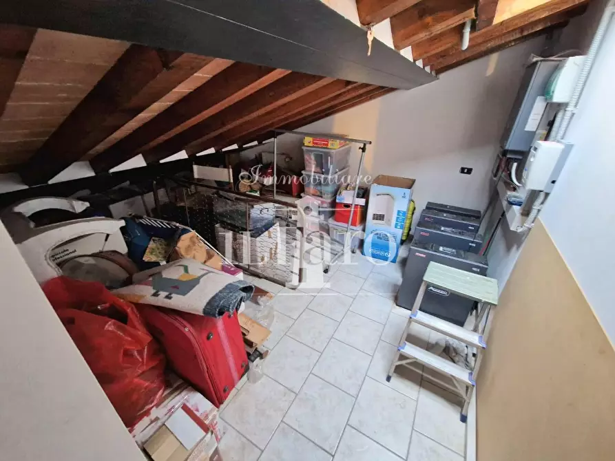 Immagine 22 di Villetta a schiera in vendita  a Campi Bisenzio