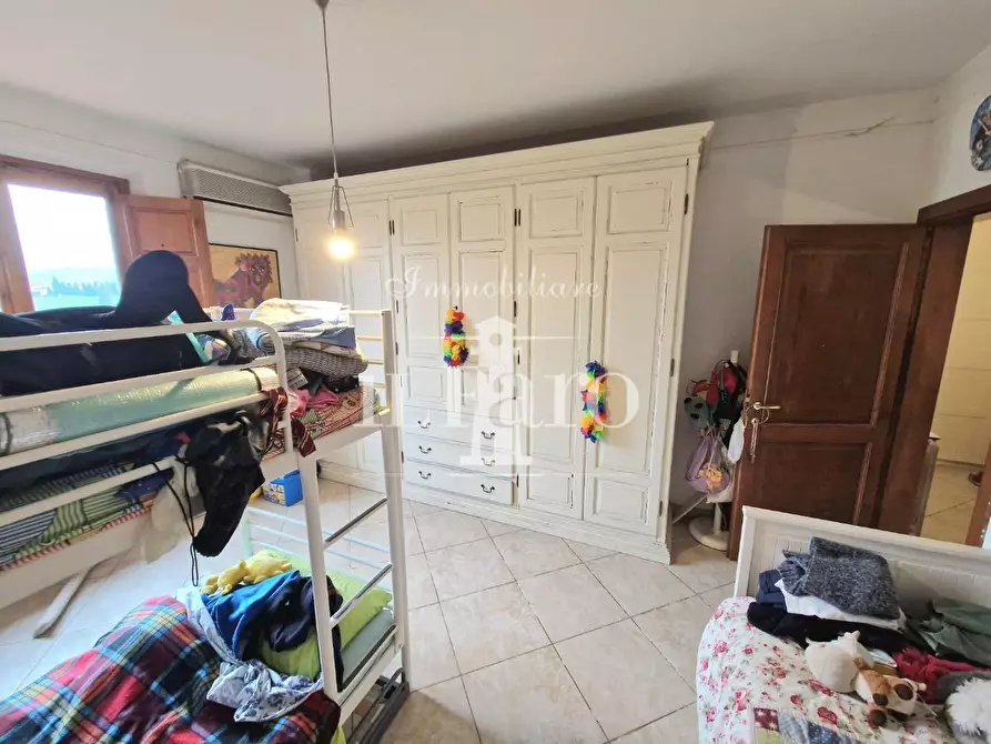 Immagine 16 di Villetta a schiera in vendita  a Campi Bisenzio