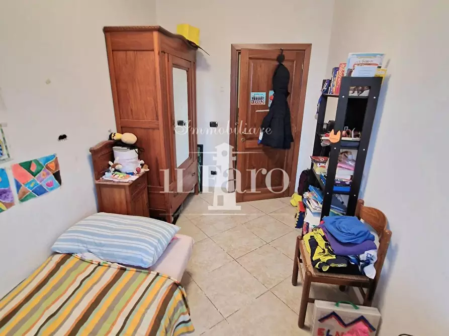 Immagine 18 di Villetta a schiera in vendita  a Campi Bisenzio